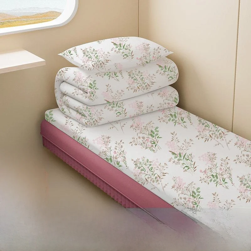 

Одноразовый комплект постельного белья для путешествий на поезде, четыре предмета: простыня, пододеяльник, наволочка. Грязеотталкивающий комплект для отелей и туризма.