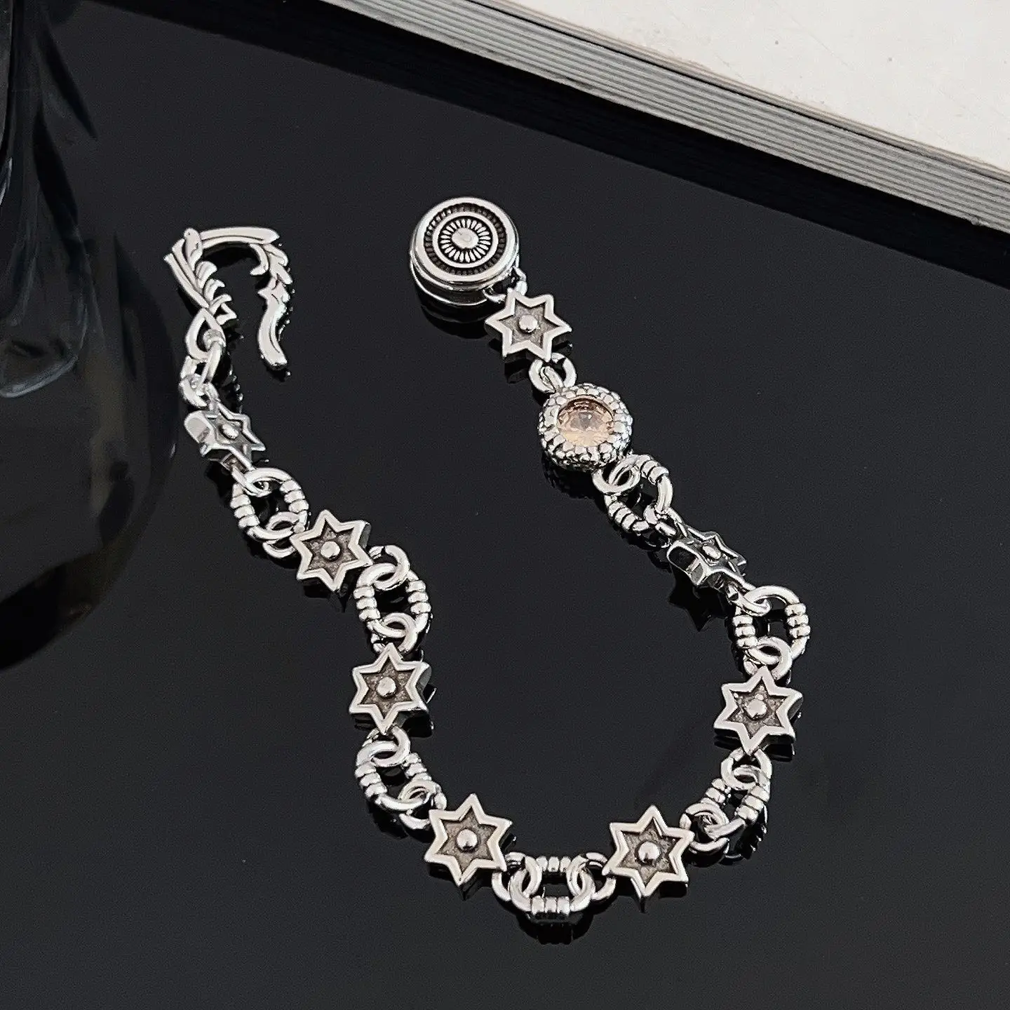 ลมเย็นZircon Hexagram Starสร้อยข้อมือดอกไม้สร้อยคอผู้หญิงHandpieceหรูหราNiche Designสร้อยข้อมือ