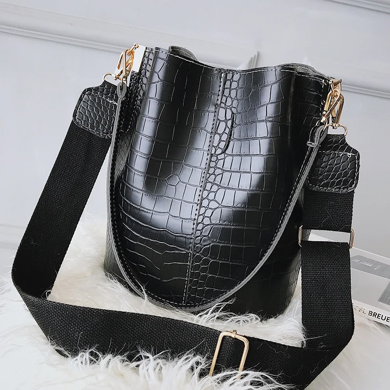 Fashion Women 2021 New Pattern Single Shoulder Bucket Large Capacity Broadband Messenger Bag Handbags Luxury Handbag