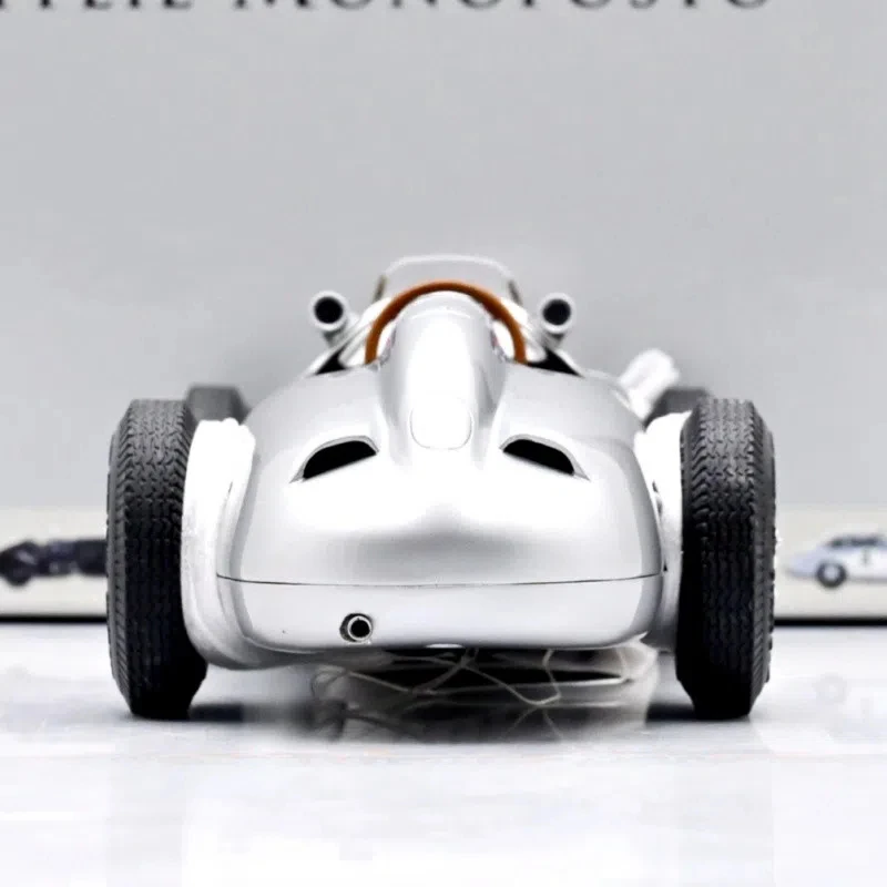 CMC 1:18 W196 Monoposto M-006 Simulation Limited Edition All Open Alloy Metal Static Car Model Toy Gift