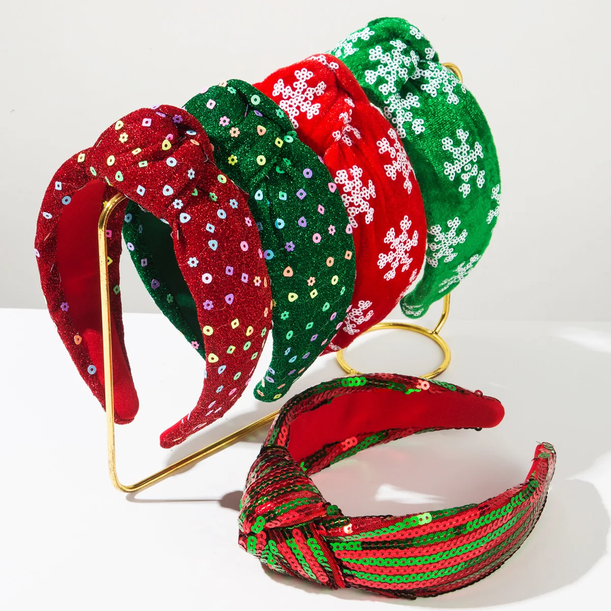 

Hot Selling Christmas Fashion Wide Edge Knotted Sequin Snowflake Headband Holiday Party Hair Accessories