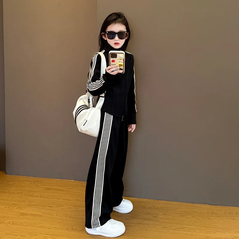 بدلة رياضية للفتيات لخريف وشتاء 2025 سترة مخططة + سراويل فضفاضة واسعة الساق ملابس أطفال طقم 4 6 8 10 12 14 سنة