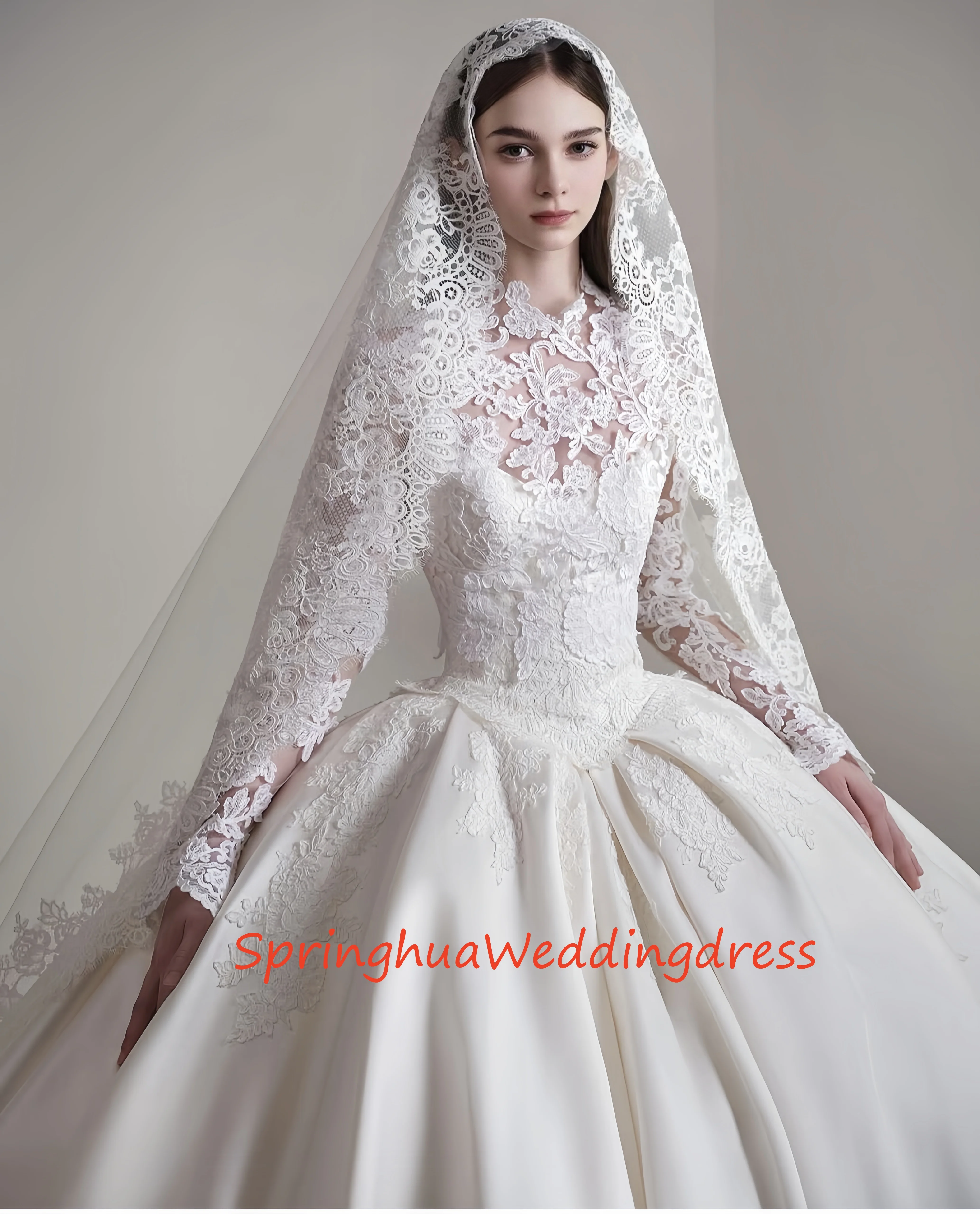 Op maat gemaakte elegante bruidsjurken, tweedelige trouwjurken, appliqué geborduurde gezwollen rokken, balfeestjurken, kerkfoyer g