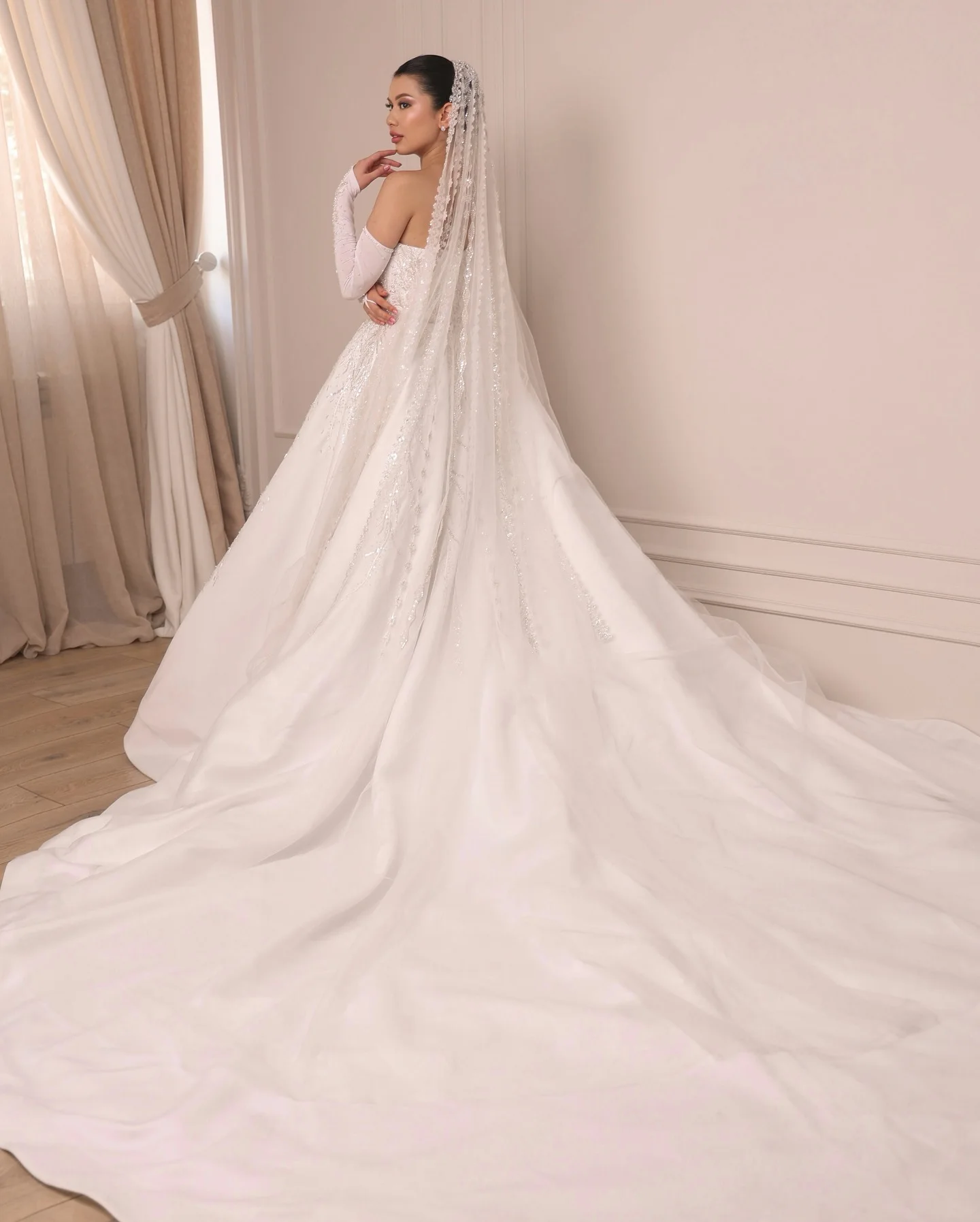 Personalizado branco elegante manga destacável vestido de casamento sem alças lantejoulas cristal festa de noiva rendas até voltar vestidos de noiva