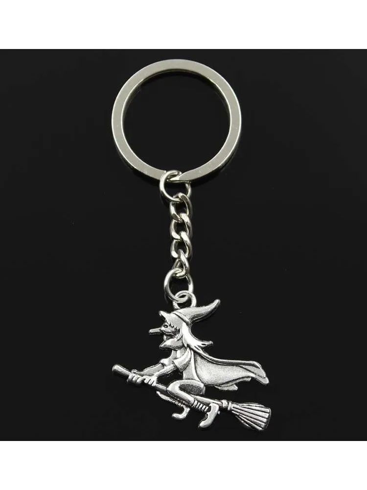 Nowy brelok 36x34mm czarownica na miotle Halloween wisiorki DIY mężczyźni brelok do kluczyków do samochodu uchwyt pierścieniowy brelok pamiątka biżuteria prezent — zdjęcie 2