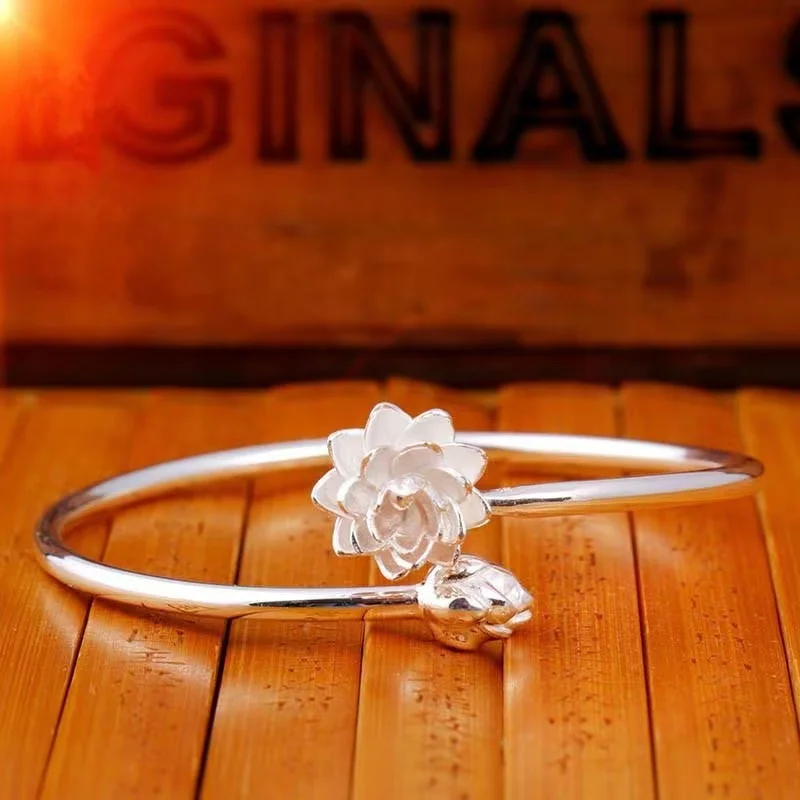 

New Retro Bracelet Female Lamp Lotus Glossy Korean Style Student Heart Bud Open Bracelet