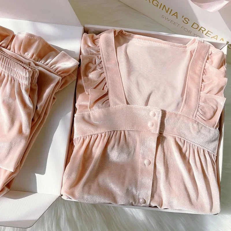 2024 New Pajama Women's Winter Autumn Golden Velvet Long Sleeve Loungewear Set Light Luxury Temperament Square Neck Homewear