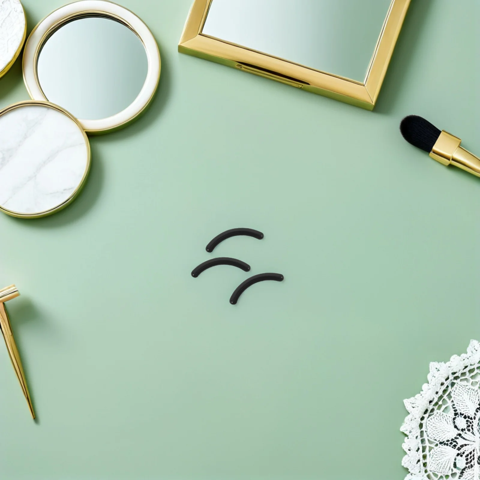 

100Pcs Black Silicone Eyelash Curler Refills Universal Fit Soft Flexible Pads for Daily Curling Non Irritating Sensitive Eye