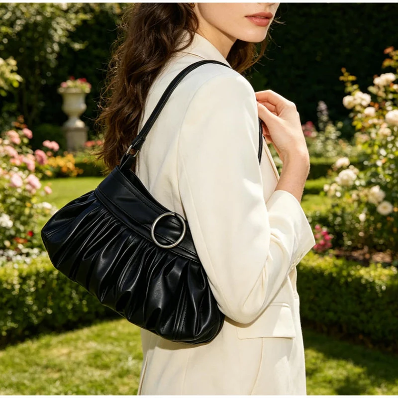 Koreanische Umhängetasche mit Polka Dots, große Tragetasche mit plissiertem Design und Holzknopf-Dekor, niedliche lässige Handtasche für Mädchen – Detail 35