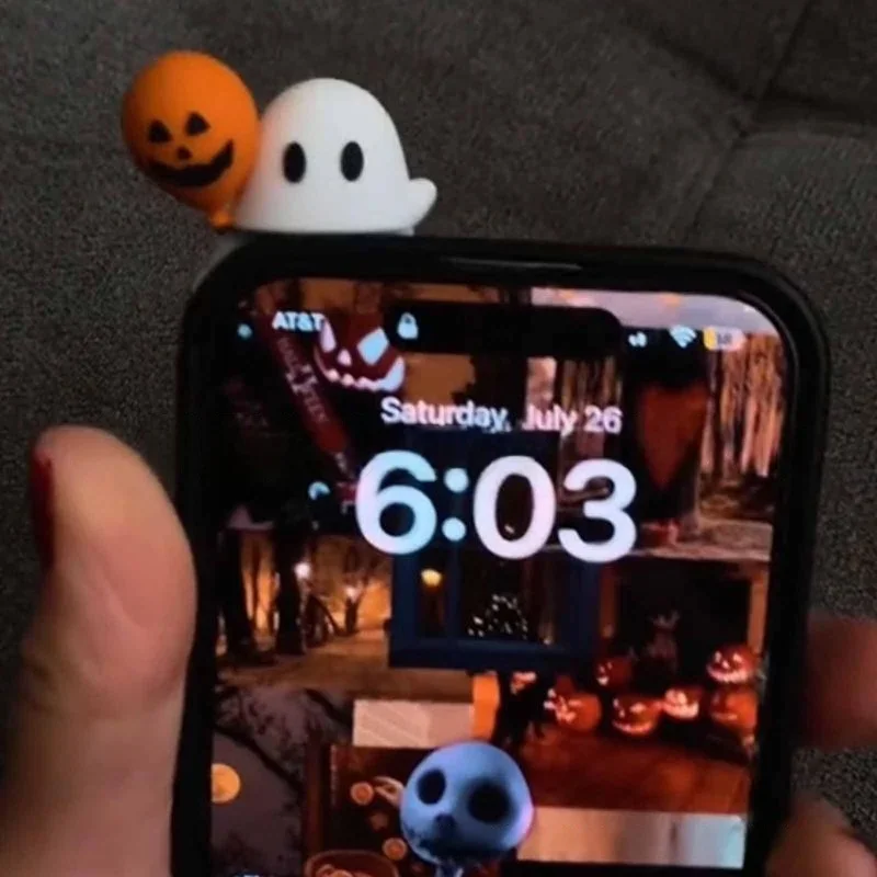 Ghostees Mystery Phone Buddy, милые украшения для телефонов на Хэллоуин, мини-фигурка, дизайн, забавная настольная фигурка, аксессуар для всех телефонов