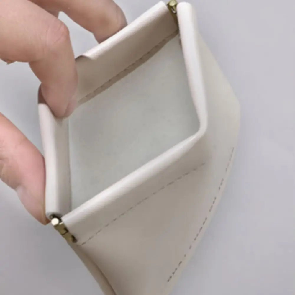 Sac de maquillage simple et tendance pour rouge à lèvres, mini sac à bijoux portable, sac de rangement en PU pour voyage, pour femmes et filles