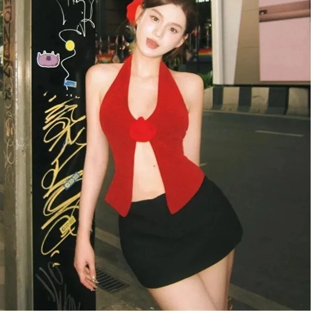 

Retro Deep V 3D Flower Hanging Tops Y2k Irregular Strap Sleeveless Crop Top Slim Fit Vest Neck Halter Camisole Summer