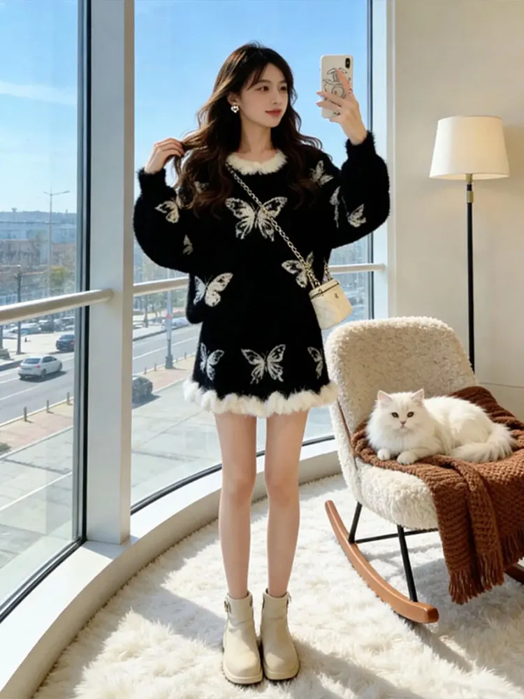 

Зимний модный корейский вязаный комплект для женщин: укороченная юбка с высокой талией и теплый уютный топ с круглым вырезом и принтом (комплект из двух предметов)