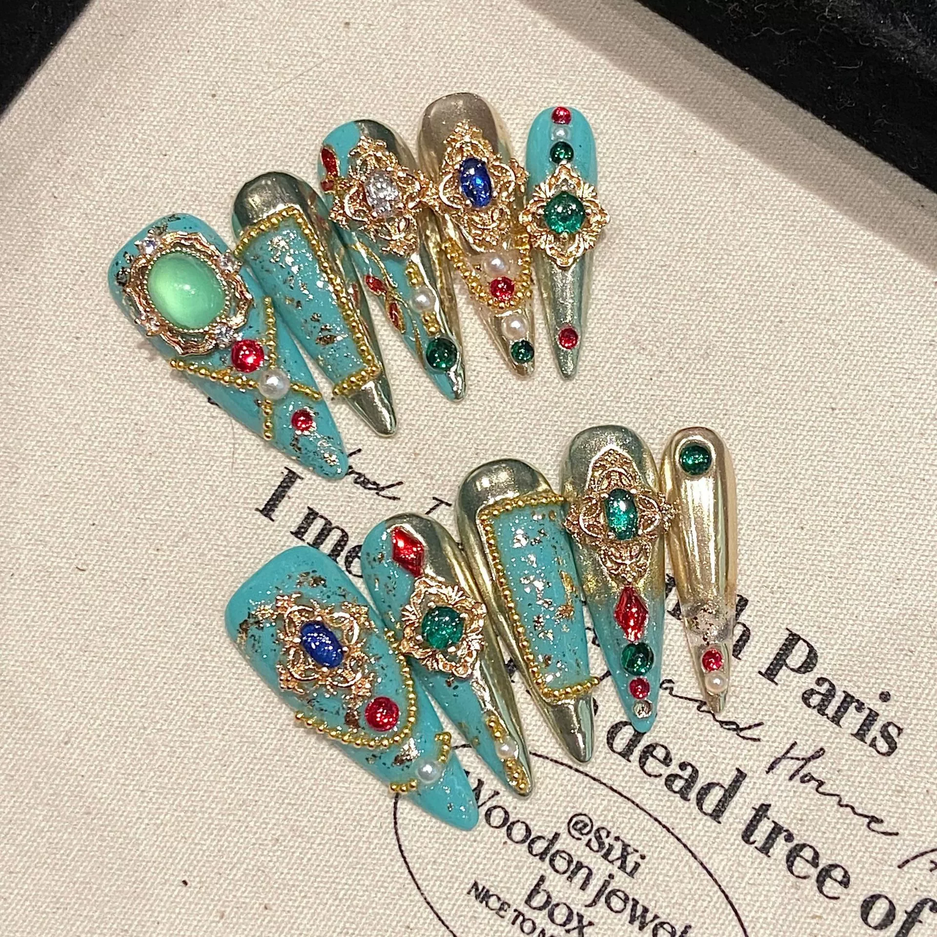 

10pcs Long Stiletto Almond Handmade Press on Nails Green Fake Nails with Golden Decorations False Nails 네일팁 Накладные Ногти Uñas