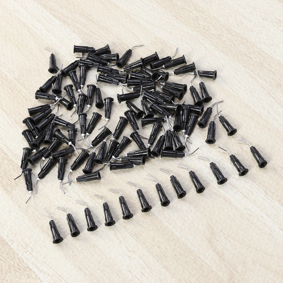

100PCS Resin Dental Bent Needles Tip Disposable Dental Composite Needles Dental Cleaning Tool (20G 0.9MM Black)