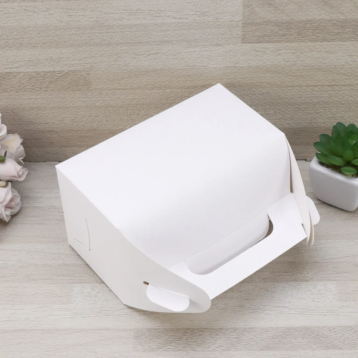30Pcs Ivory Board Kraft Paper Treat Boxes Wedding Favor Candy Cookies Cake Package Disposable Gift Boxes DIY Party