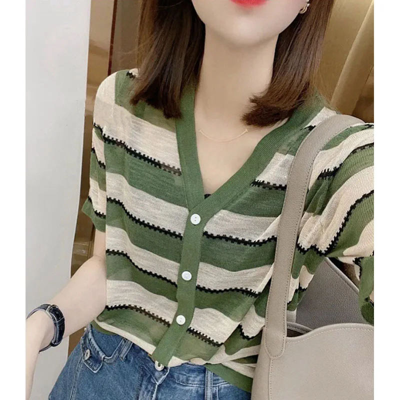 

Ледяной шелк V-Ne Вязаный открытый кардиган Женская полосатая футболка ort Sve Корейская модная верхняя одежда для похудения Лето...