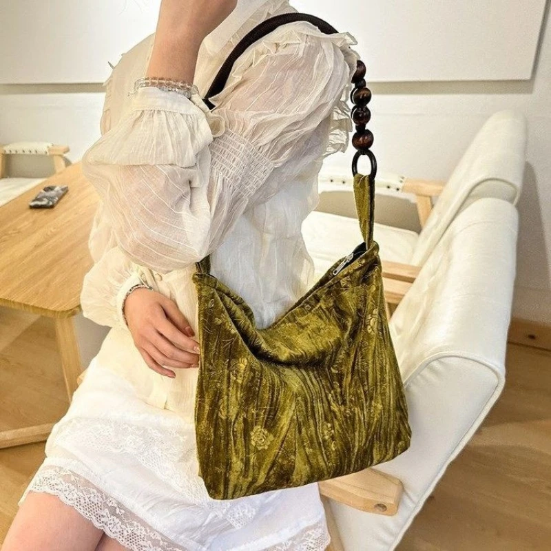 Hot Selling High-quality Chinese Style Velvet Women\'s Shoulder Bag 2024 New Product Fashion Beaded Large Capacity Tote Bag