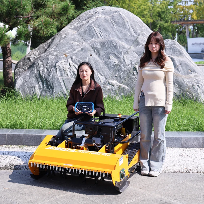 

All-Terrain Remote Control Lawn Mower Robot 24V Voltage Euro V Emission Standards Customizable for Efficient Outdoor Use
