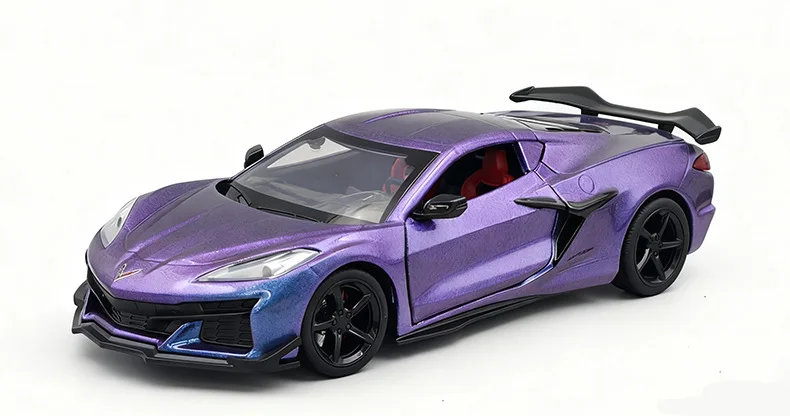 1:24 Chevrolet Corvette Z06 Model Samochodu ze Stopu Metali z Dźwiękiem i Światłem, Napędem Pull Back, Zabawka dla Dzieci, Kolekcjonerski Prezent Urodzinowy