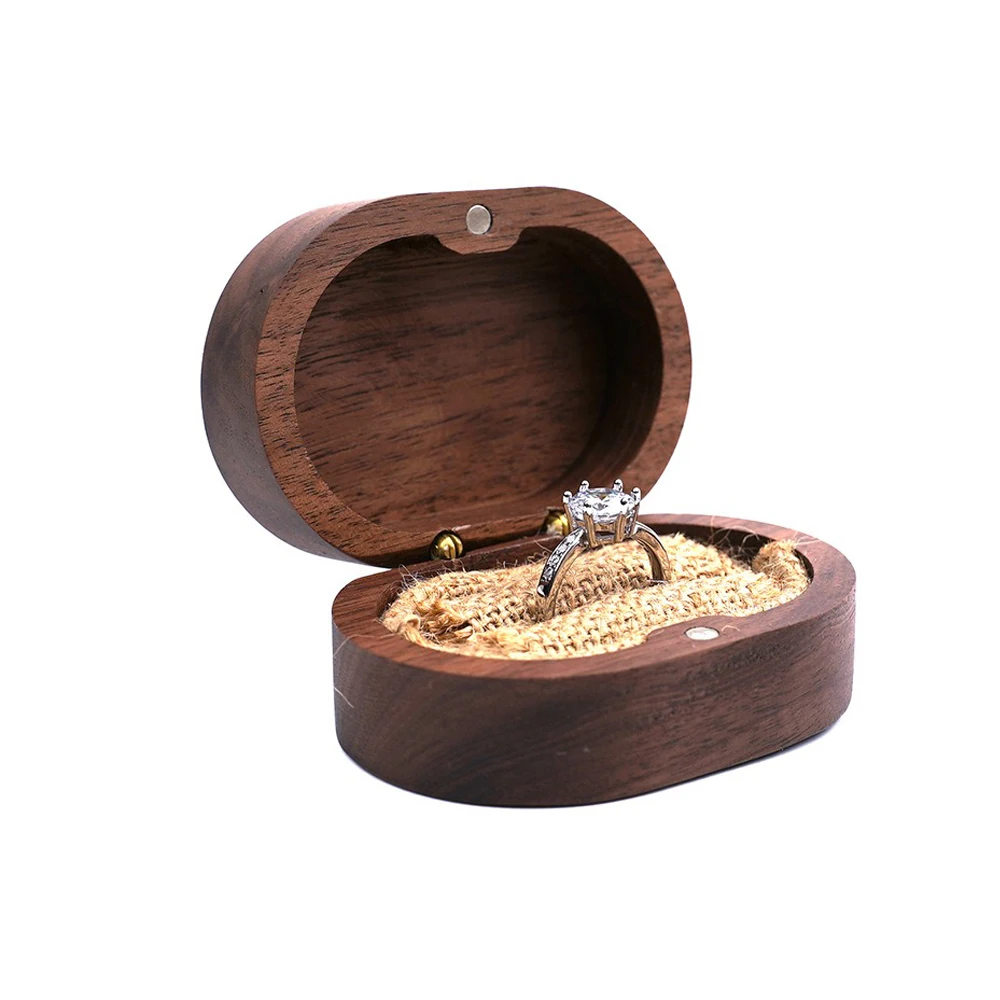 Accessory Shop Jewelry Cabinet Display Utensil Exquisite Mini Proposal Ring Carrying Case Woman Portable Earring Packaging Box
