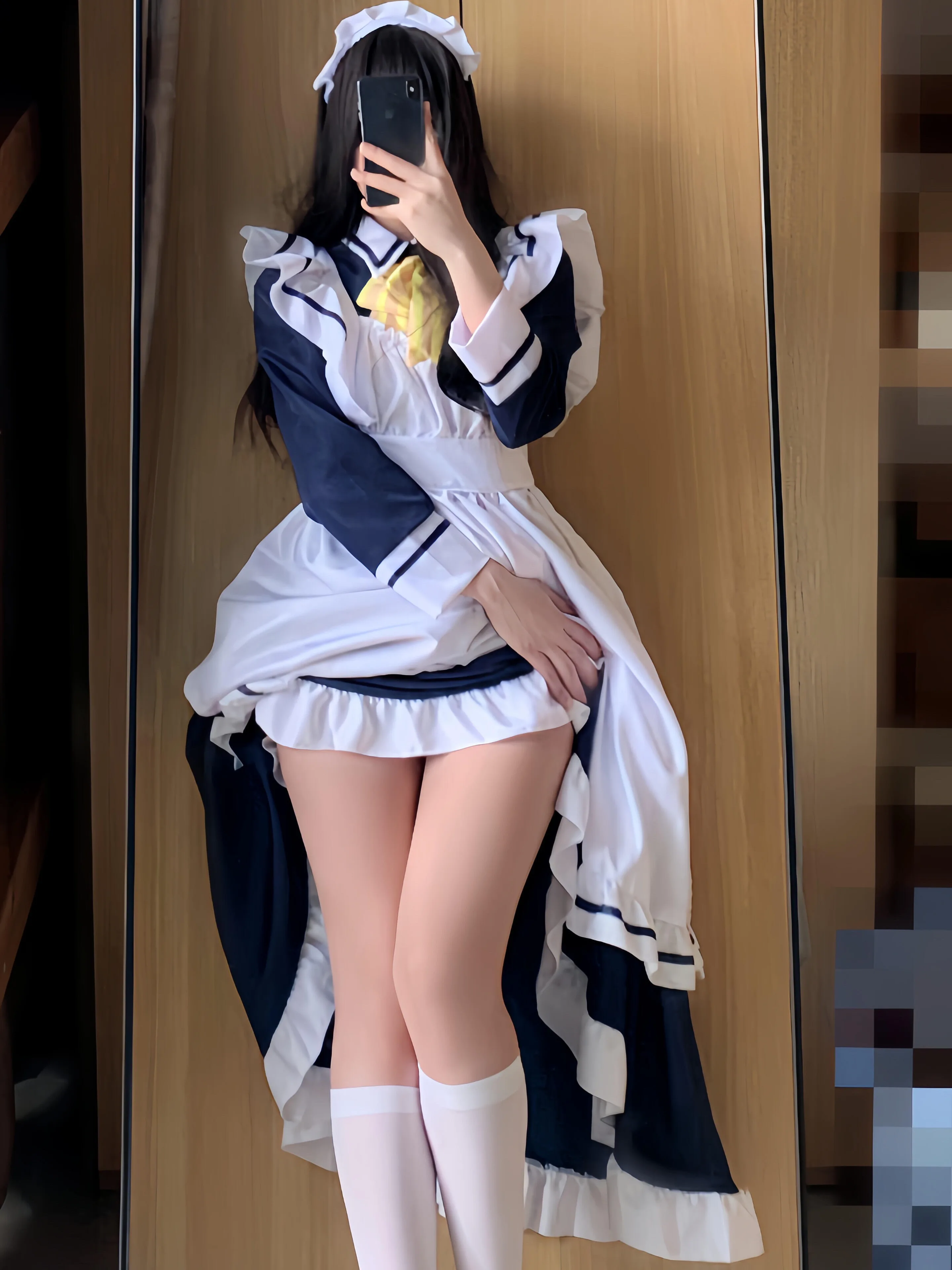 

Lolita Maid Uniform Dress Halloween Atmosphere Cosplay Costume Female Waitress Apron Exhibition Suitable for 18-25 Years Old