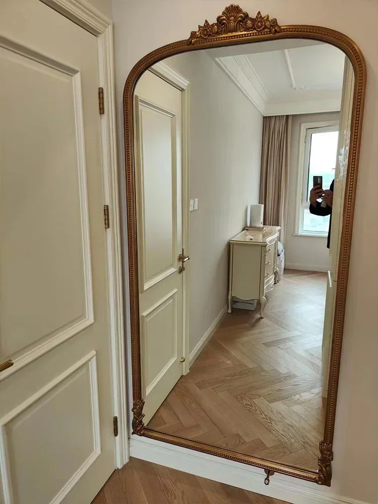 Miroir sur pied sculpté à la française de qualité supérieure, style rétro européen, pour la maison