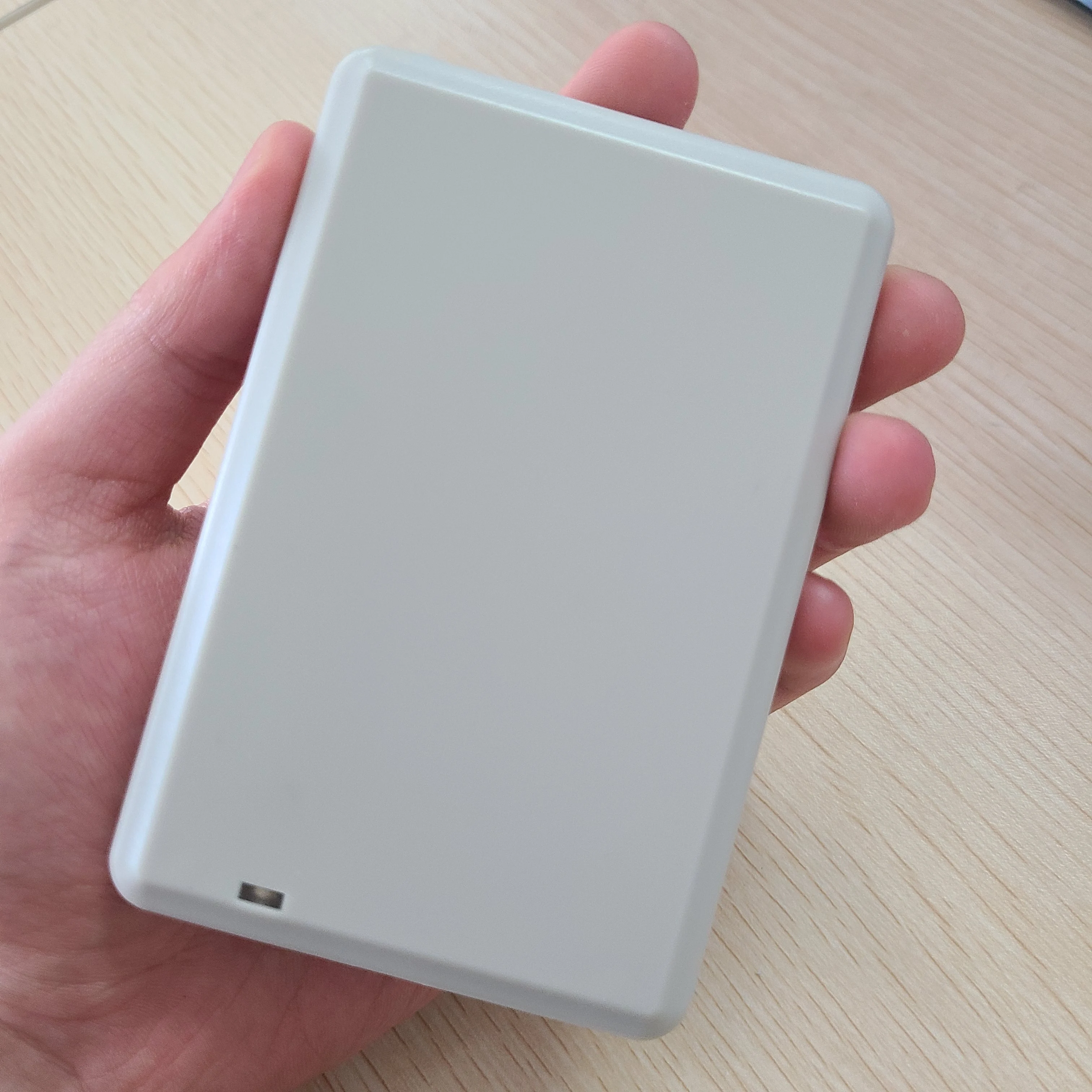 

Free SDK USB Card Writer UKB Desktop UHF RFID Swipe Reader Writer Issuer for Proximity Access Control Card Tag Label Sticker