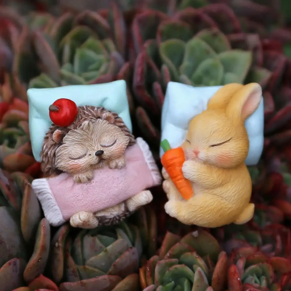 Indoor Plant Pot Accessories Mini Landscape Ornaments Set Resin Sleeping Figurines for Succulent Pots Cute Garden Accessories