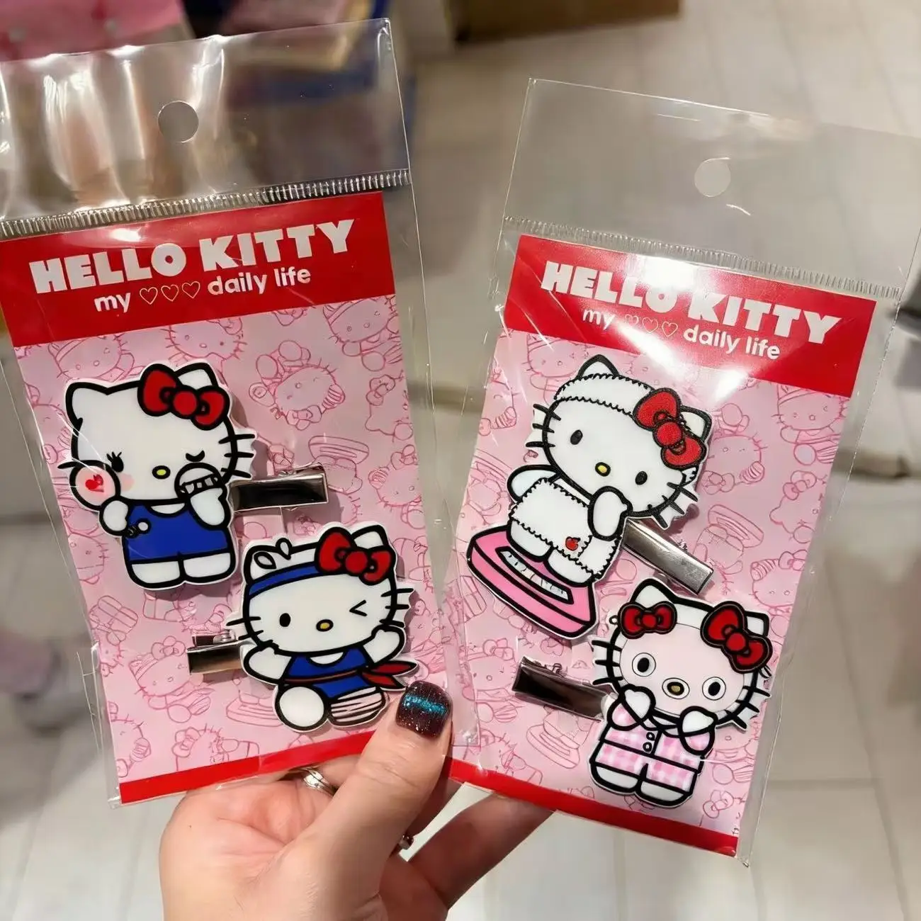 

2Pcs Hello Kitty Acrylic Hair Clips Set Cute Cartoon Daily Life Hair Barrettes for Kids Girls Fashion Hair Accessories