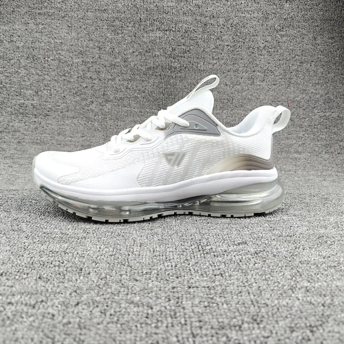 

2025 New men's casual sports shoes, summer women's breathable non-slip thick bottom vulcanised shoes, large sports shoes