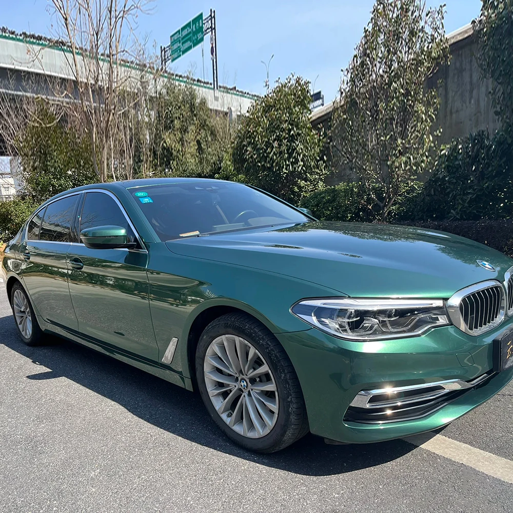 

Glossy Metallic Vinyl Car Wrap PET Backing Protective Film Emerald Green FC Roll for Vehicle Decoration