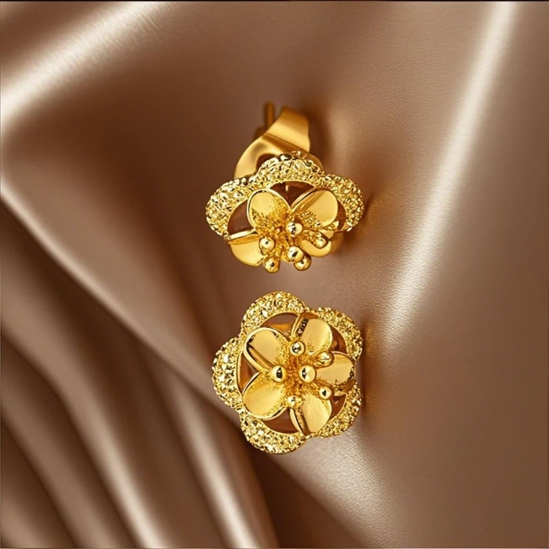A pair of fashionable and personalized earrings for women, with rotating rose hollow leaves to choose from - no box