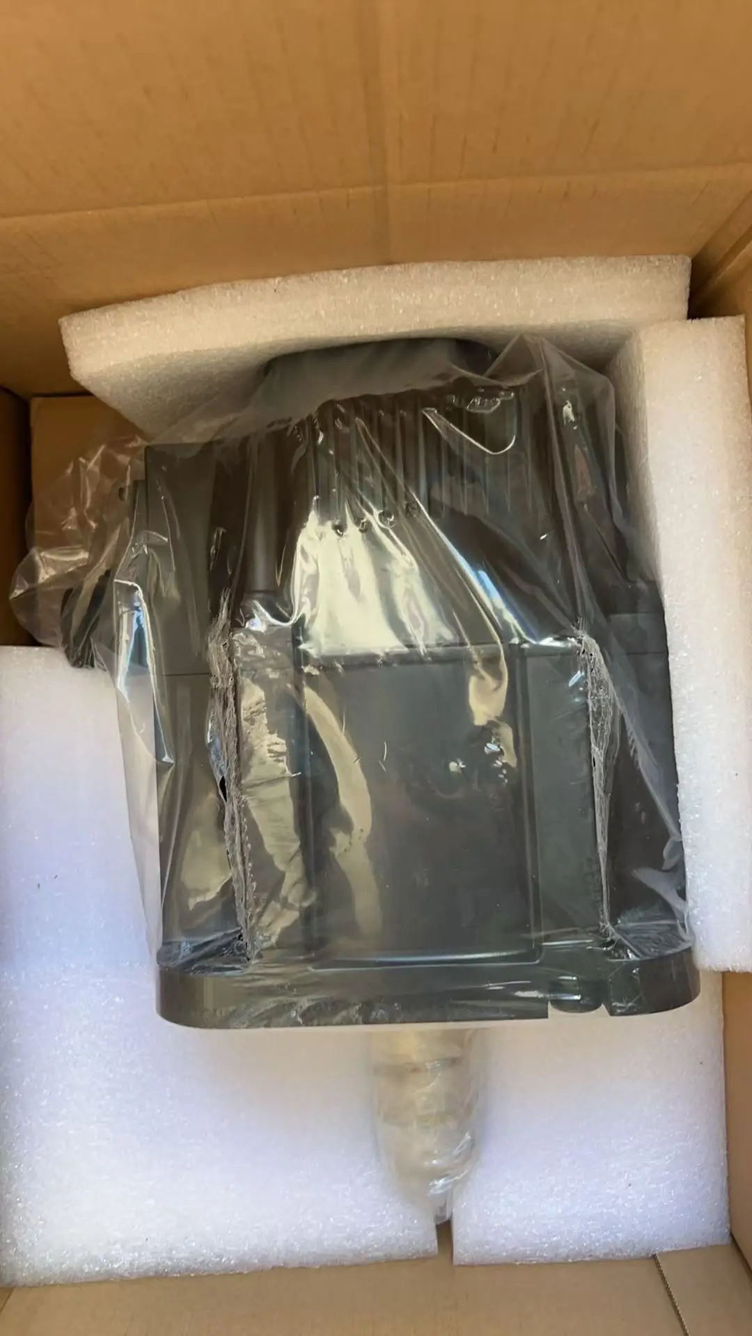 

Новый серводвигатель SGMGV-30ADB6C, гарантия один год SGMGV30ADB6C SGMGV 30ADB6C