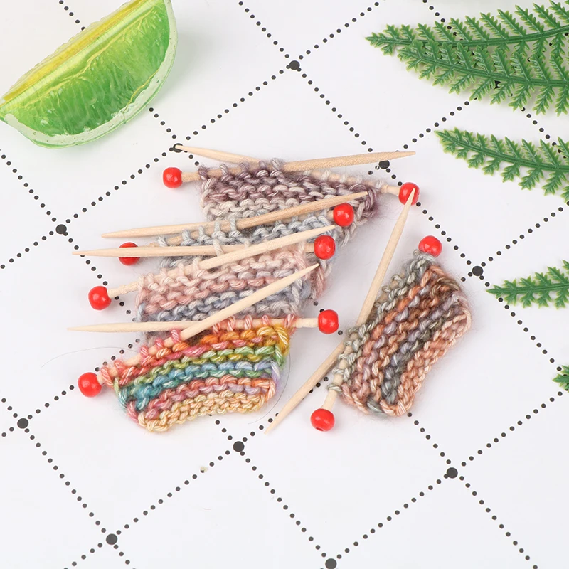 NEW 1/12 Miniature Dollhouse Simulation Thick Knitted Sweater Model DIY Accessories Decorative Ornament