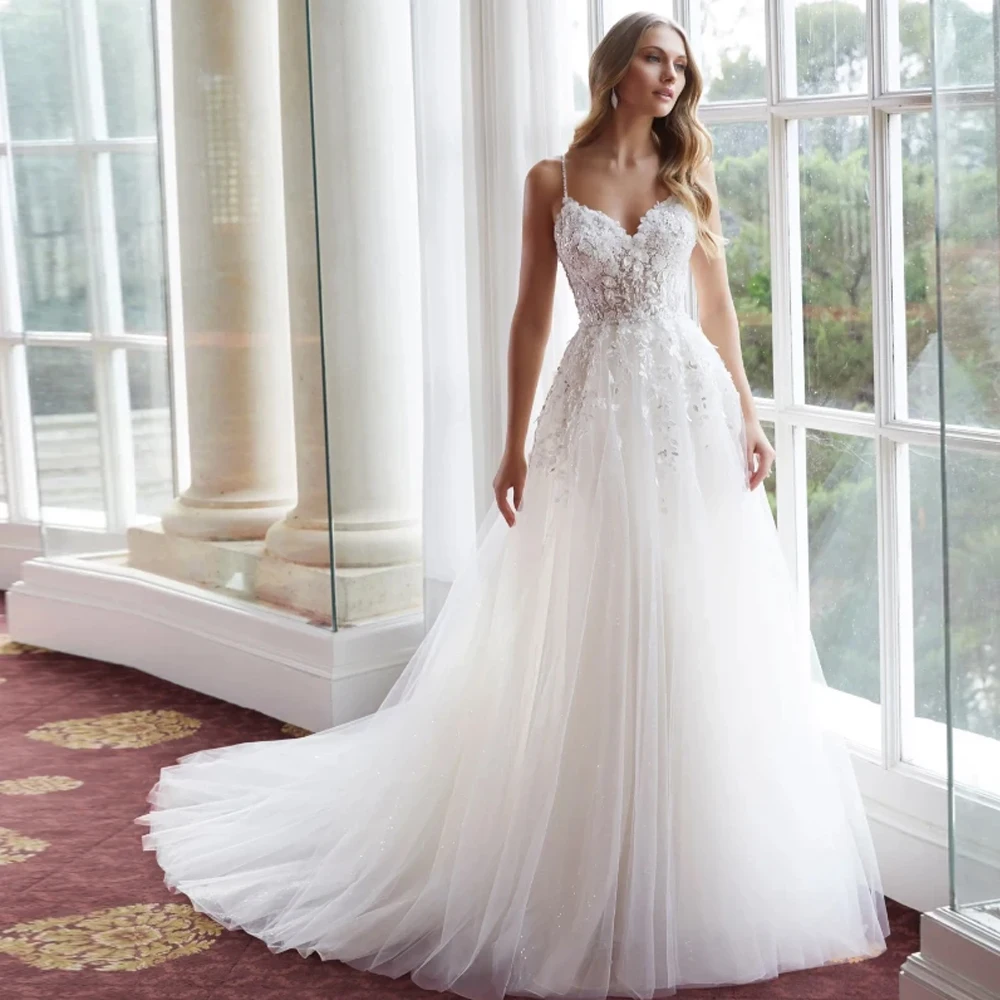 Spaghetti Straps Wedding Dresses A Line V Neck Customized Bridal Grown Applique Lace Open Back Floor Length Vestido de novia