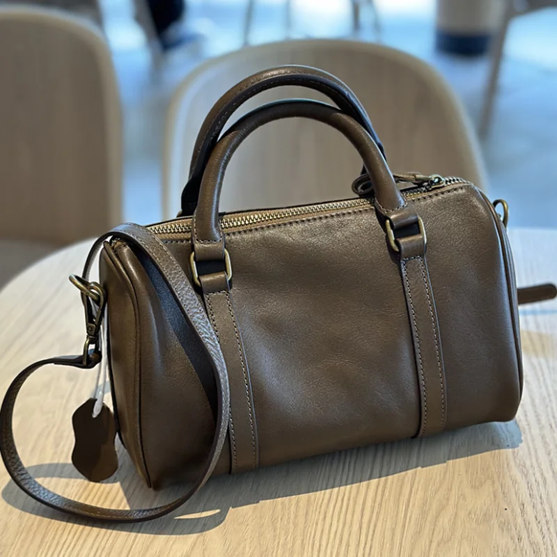 Autumn 2025 new leather women's bag pillow bag handbag women's vintage cowhide briefcase