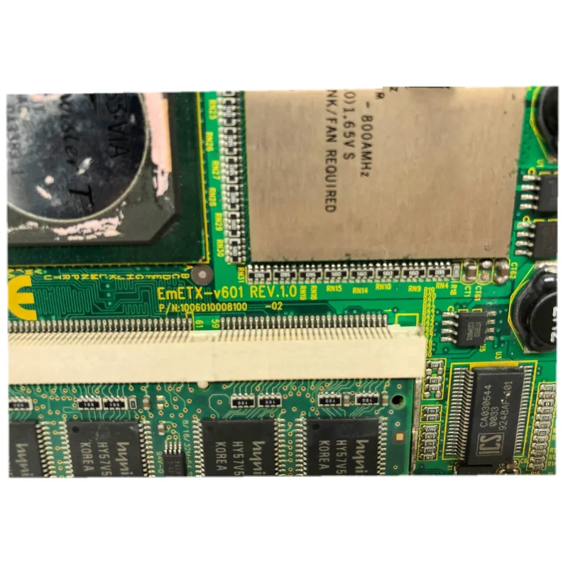 Placa base integrada para equipos médicos de control industrial EmETX-v601 REV.1.0