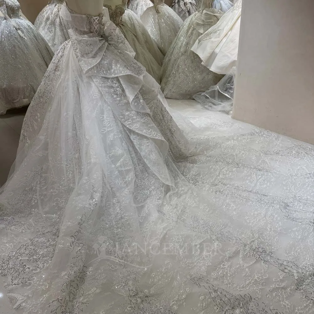 Customized Ruched Strapless Bridal Gown Organza Wedding Dress Pleats Princess Bride Dress Vestidos De Novia Chapel Train