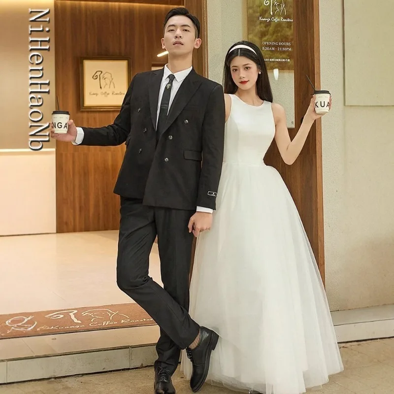 Robe de mariée légère coréenne, blanche, sans manches, robe de fiançailles, nouvelle collection 2025