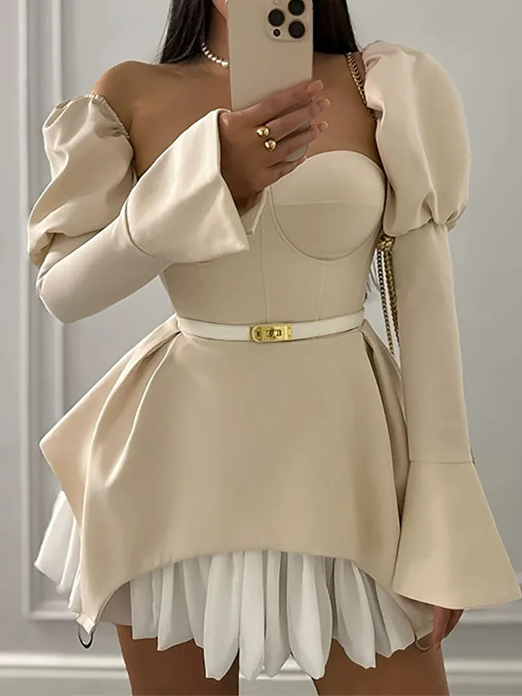 バブルスリーブデザインパッチワークスクエアネックショートスカート春夏新作レディースファッショントレンドドレス