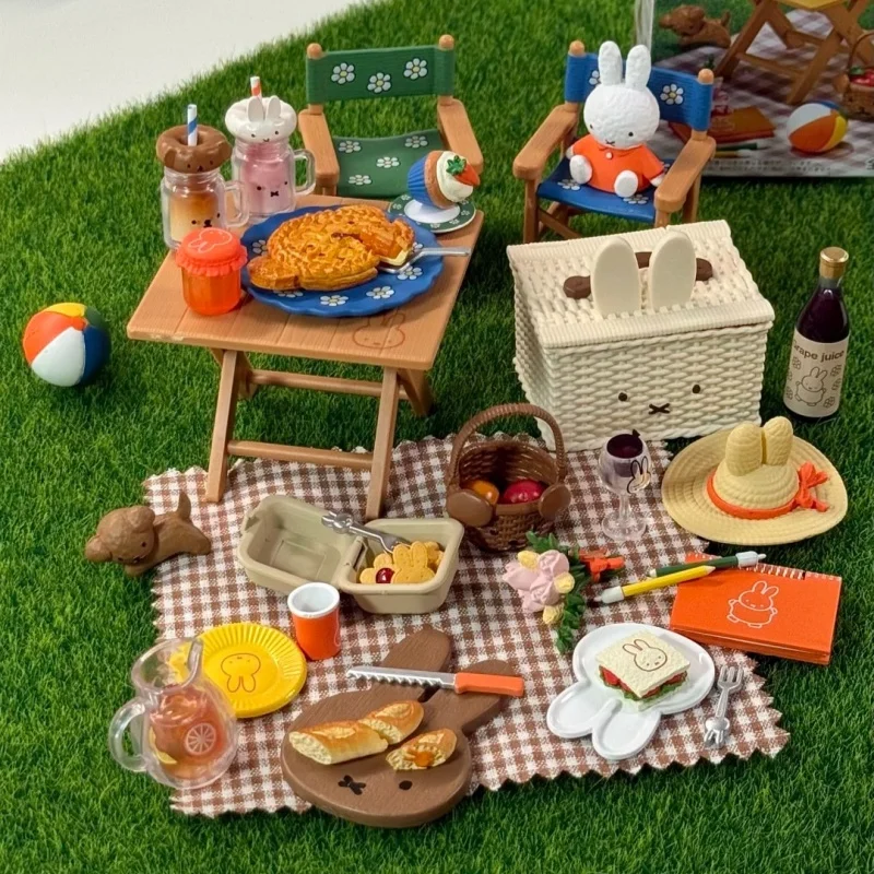 

Аутентичная миниатюрная сцена Miffy, снаряжение для пикника, столик для кемпинга Apple Wine, стул, слепая коробка, украшение стола