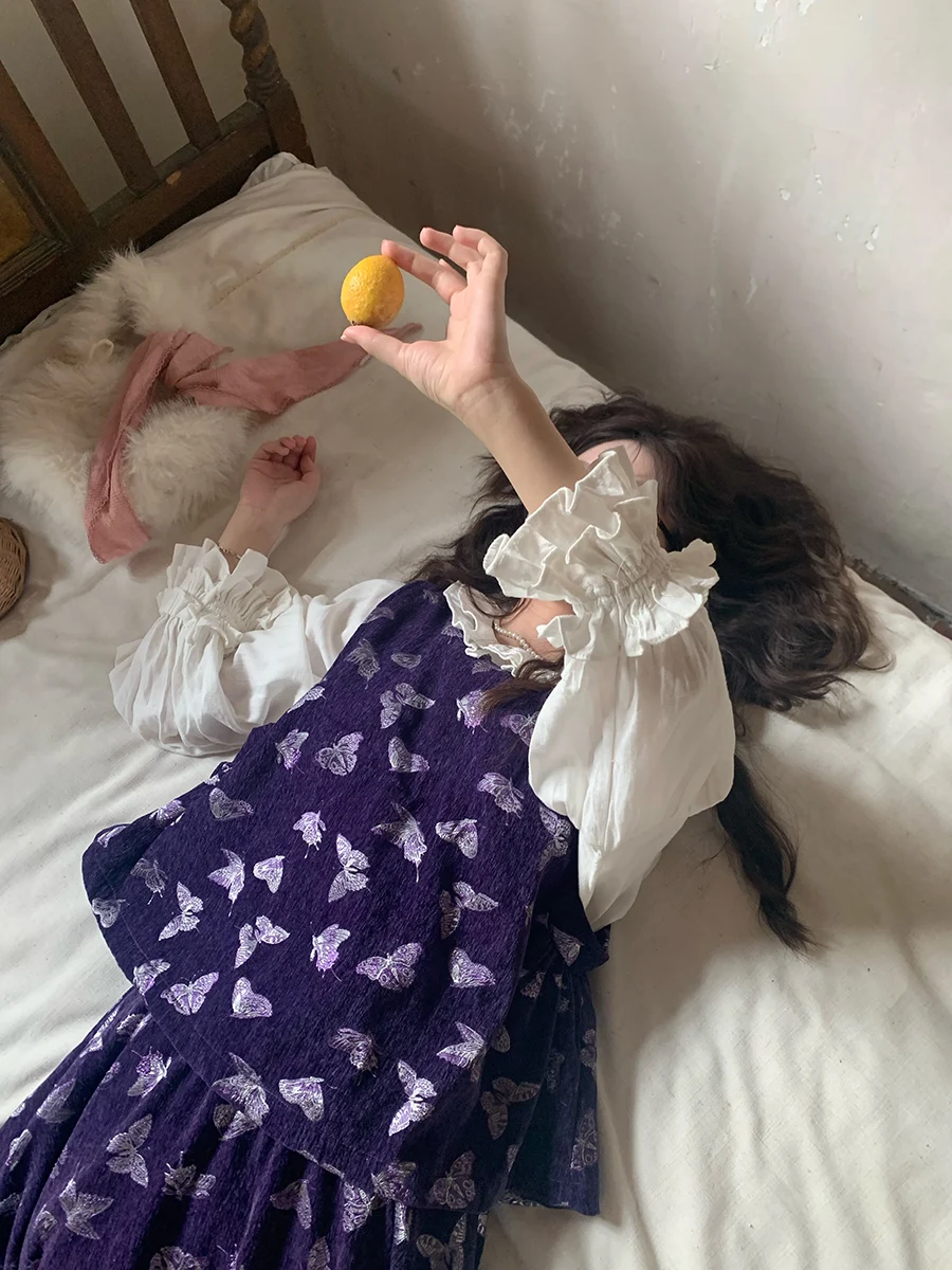 

Винтажная хлопково-льняная блузка с длинным рукавом, оборками по низу, сложной вышивкой, белая, свободного кроя, женская, осенняя, модная, приятная к телу