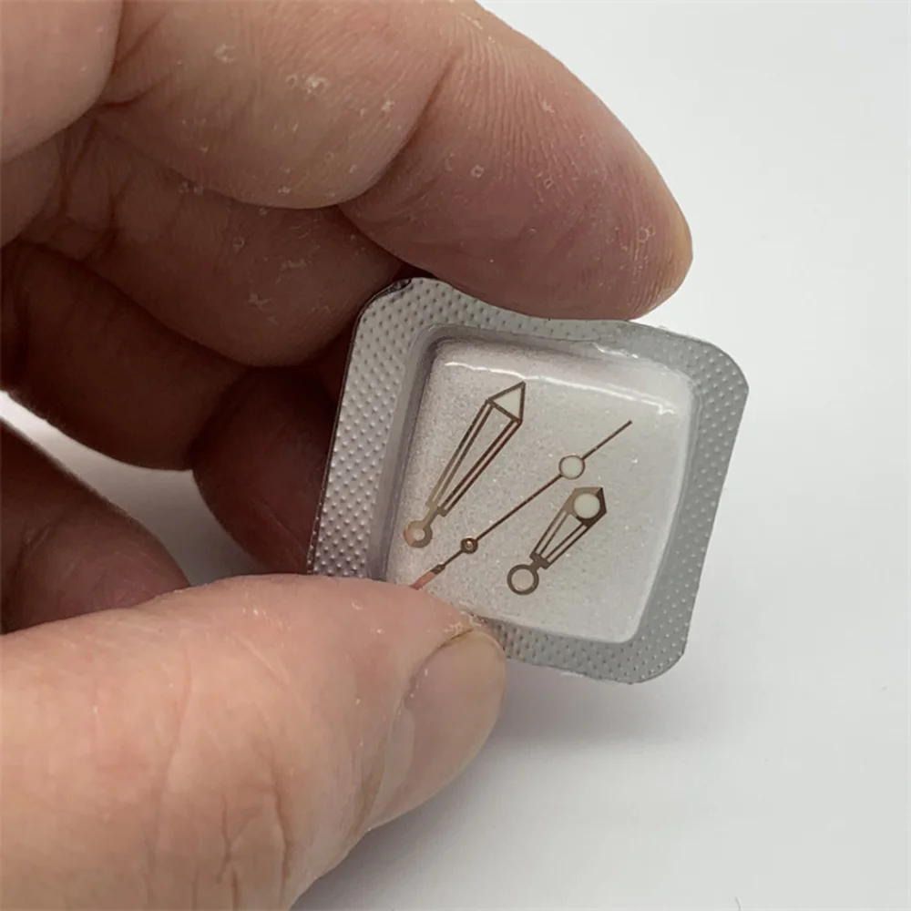 นาฬิกาอุปกรณ์เสริมเข็มนาฬิกาสีเขียวเรืองแสงชั่วโมงนาทีและวินาทีสำหรับการเคลื่อนไหว2824อะไหล่ทดแทนนาฬิกา