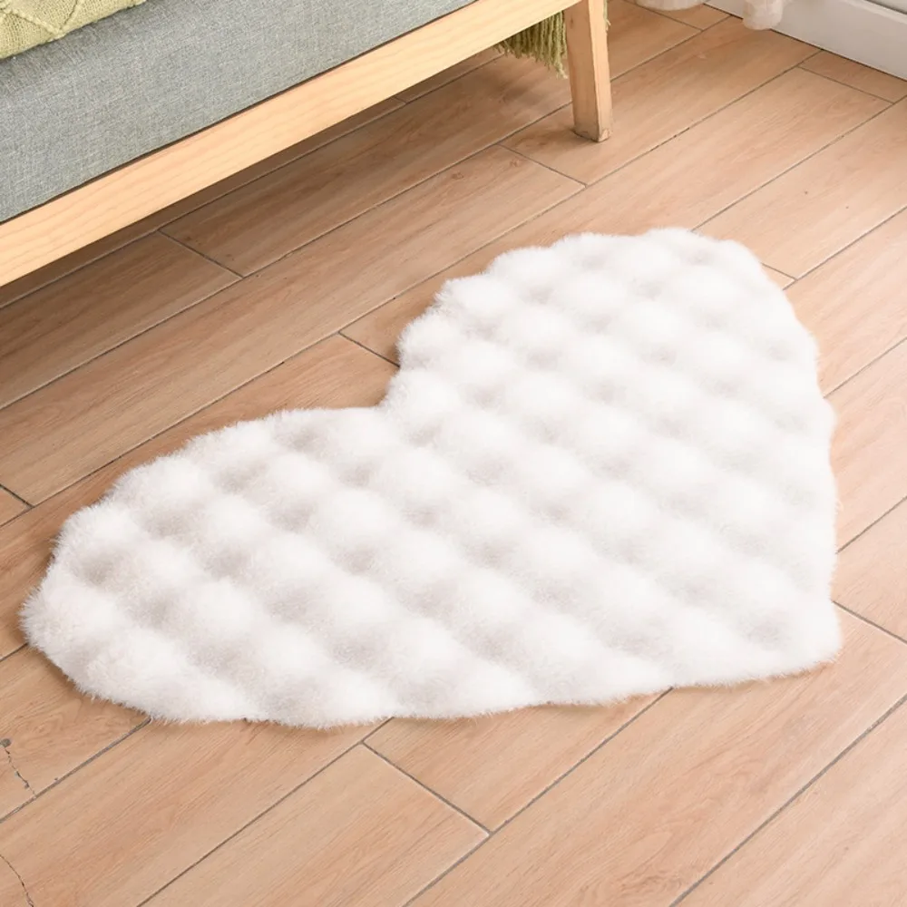 Ins Soft Plush Area Rug Fluffy Heart-shaped Bedside Rugs Anti Slip Sofa Seats Cushion Bedroom