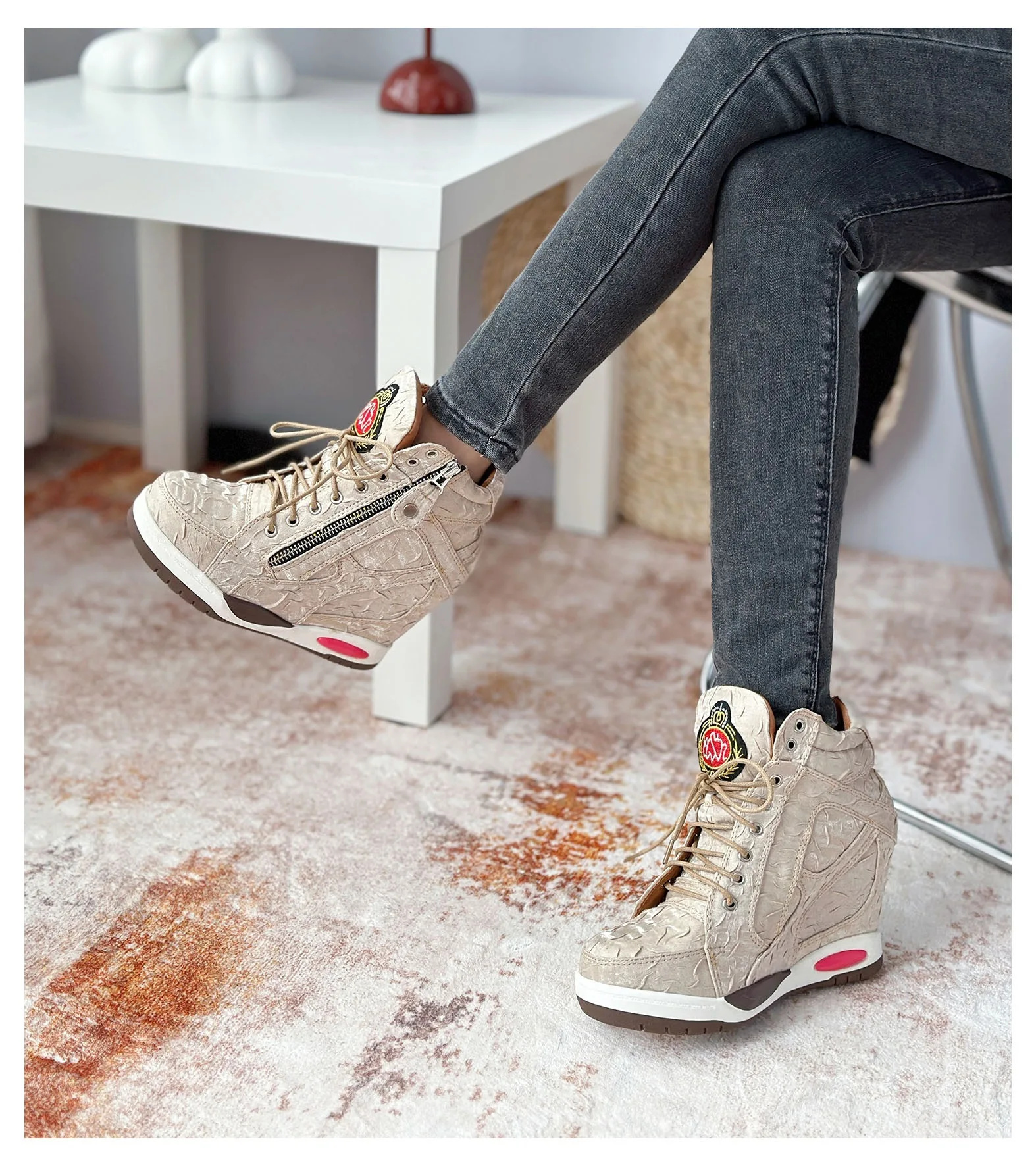 Fashionable and personalized sponge cake inner height increasing thick soled casual lace up short boots for women\'s autumn shoes