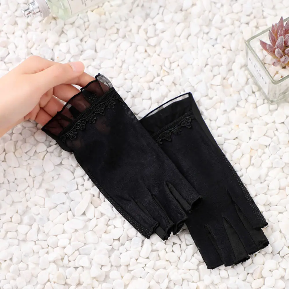 Women Summer Ice Silk Fingerless Gloves Breathable Lace Sunscreen Driving Cycling Anti Slip Outdoor UV Protect Mittens