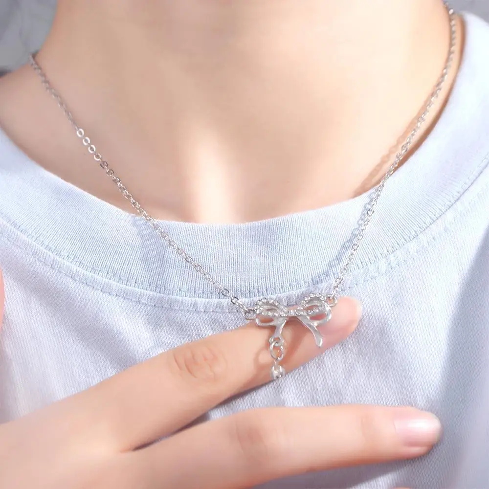 Clavicle Chain Silver Bowknot Necklace Love Heart Pendant Jewelry Accessories Bow Necklace Pendant Rhinestone Alloy