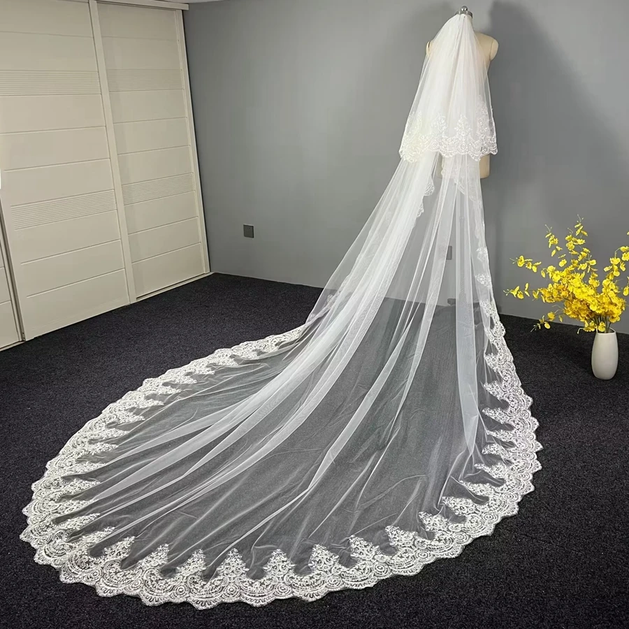 Wholesale 2 Layers Sequins Lace 3 Meters Cathedral Wedding Veils with Comb Sexy wedding accessories Velo de novia