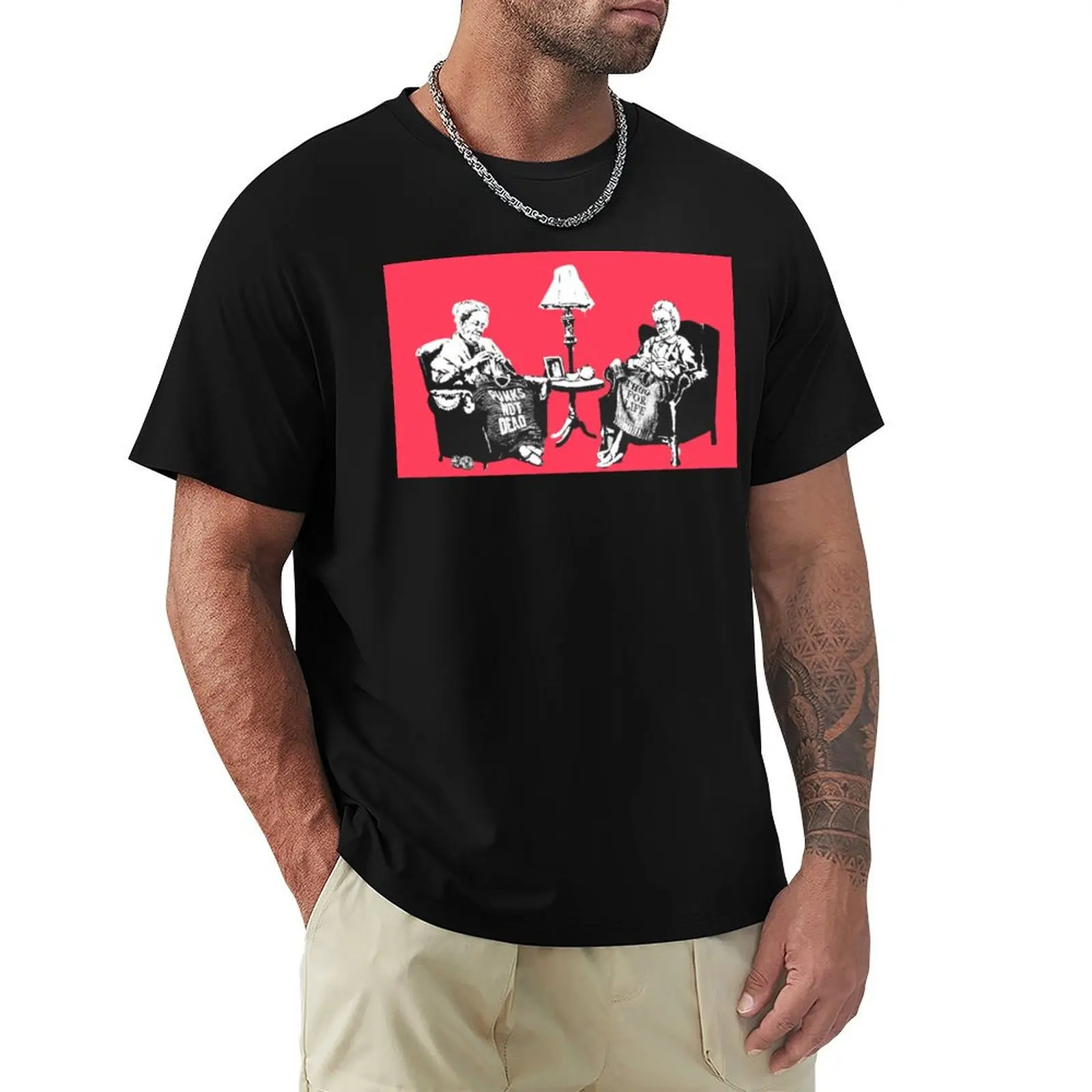 BANKSY Grannies Knitting Pullovers Stencil T-Shirt t shirt man luxury T-Shirt